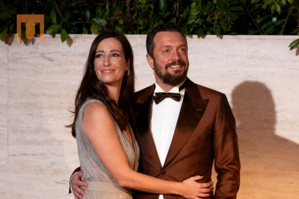 mit wem ist julia-niharika sen verheiratet